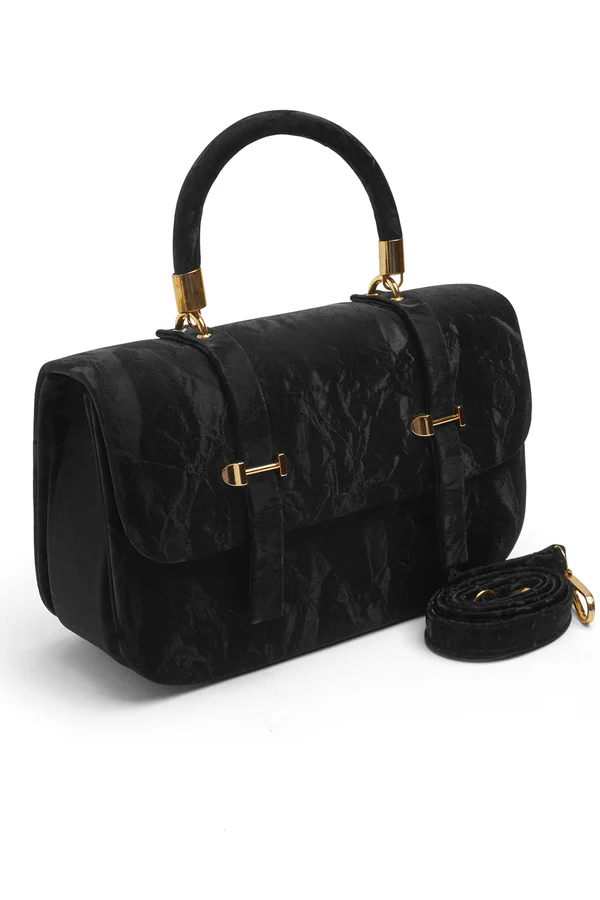 WBC25E686_BLACK_2 Cross-Body Bags - E686 - Image 1